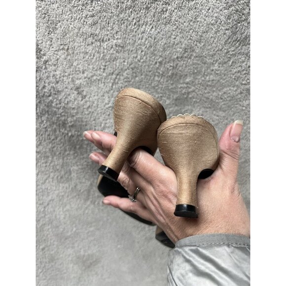 Vtg Y2k White Stag Woman’s 8 Tan Faux Silk Kitten Heels Slide Sandals Sexy - Picture 5 of 7